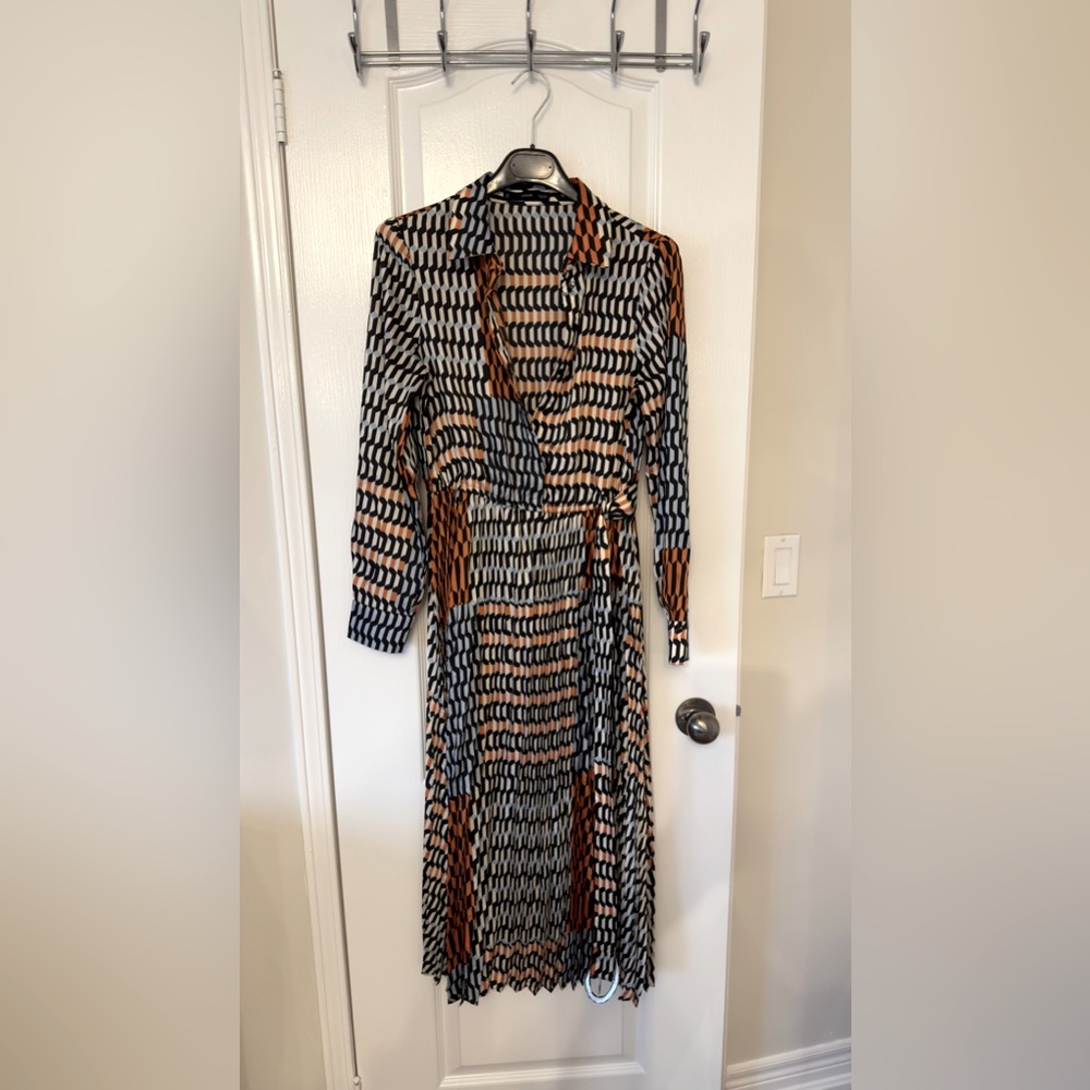Gorgeous, unique multi colour dress,size 4.